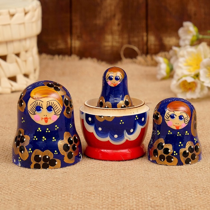 Матрёшка «Смородинка», синее платье, 3 кукольная. 10 см