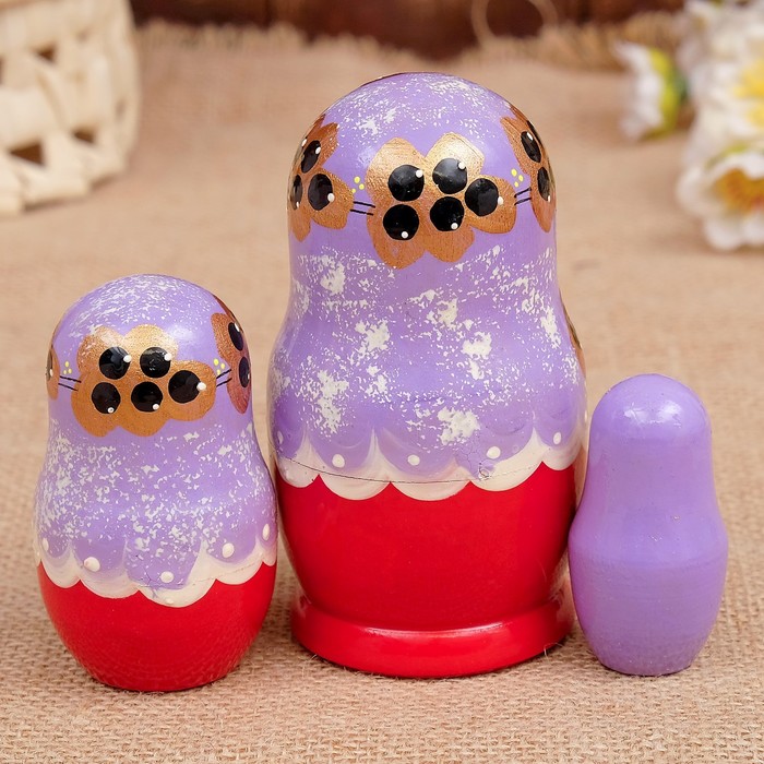 Матрёшка «Смородинка», сиреневое платье, 3 кукольная. 10 см