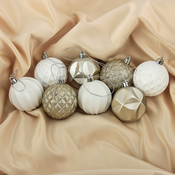 Набор шаров пластик d-6 см 8 шт "Мелодия" бело-золотой