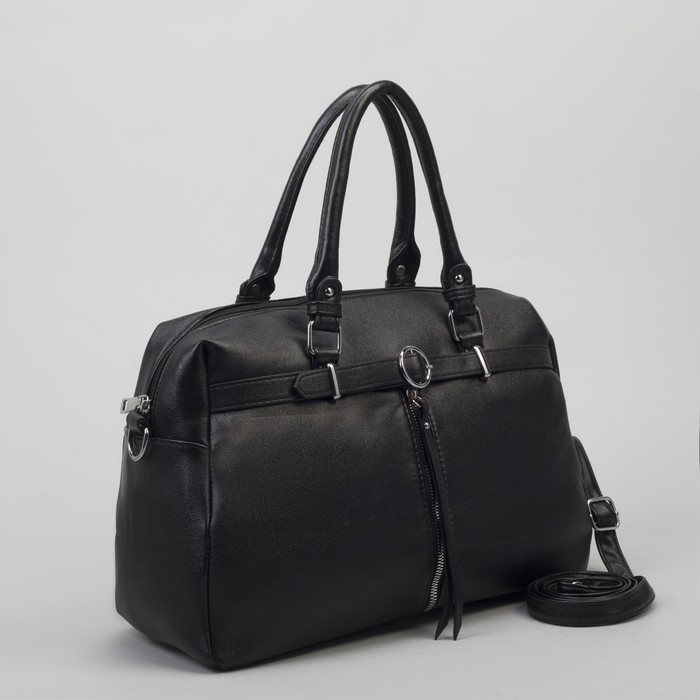 Сумка женская, отдел на молнии, 2 наружных кармана, длинный ремень, цвет чёрный