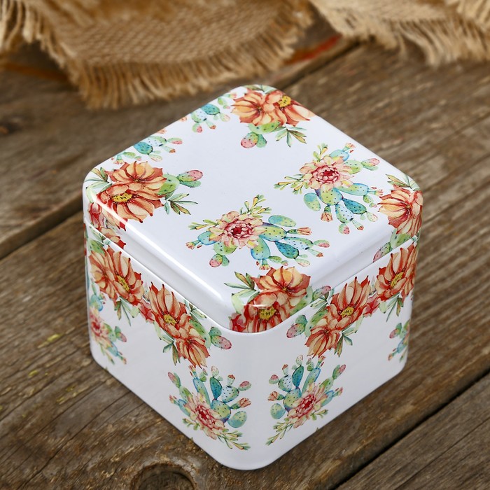 Шкатулка металл "Цветущий кактус" 6,5х7,5х7,5 см