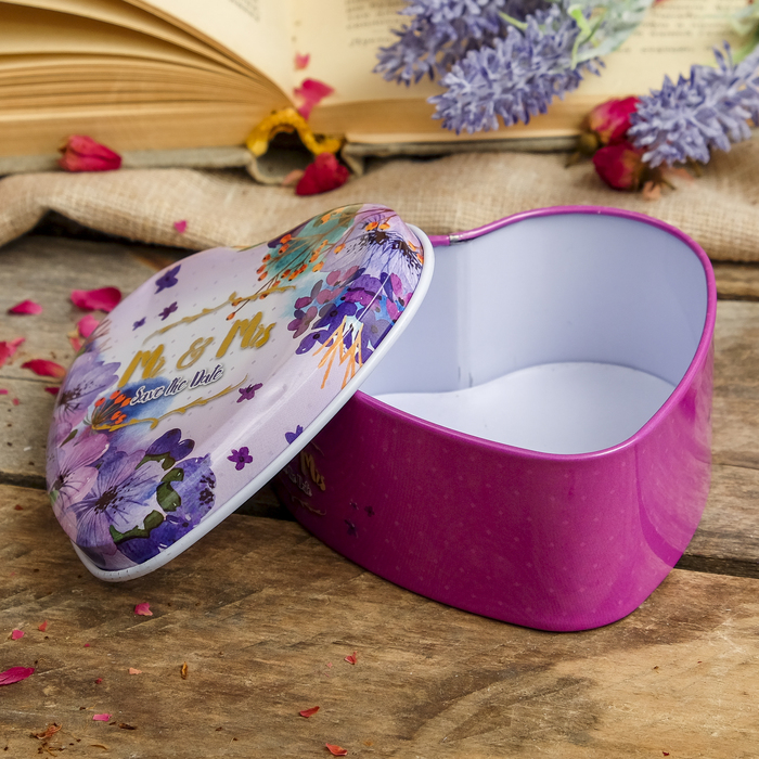 Шкатулка металл сердце "Фиолетовые цветы на свадьбу" 4х9х9,5 см