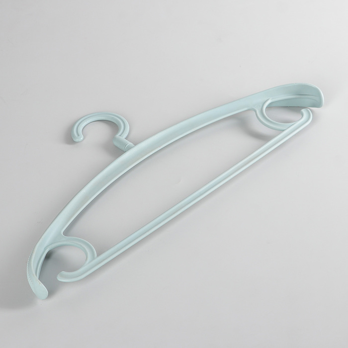 Вешалка-плечики "Цветик", цвет зелёный