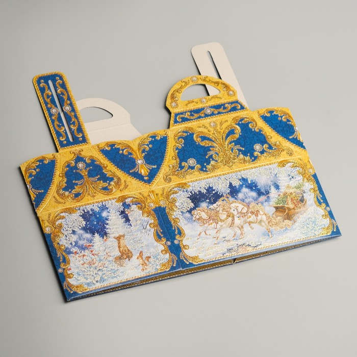 Подарочная коробка "Тройка", 18,5 x 12,5 x 19 см