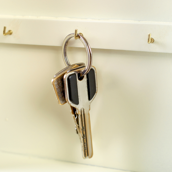 Ключница дерево 6 крючков "Ключики, цветы и бабочки" 30х18х5,5 см