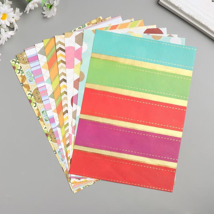 Бумага 1-сторонняя с золотым тиснением "Графика"набор 50 лист., пл-сть 80 гр 24,5х17,3 см