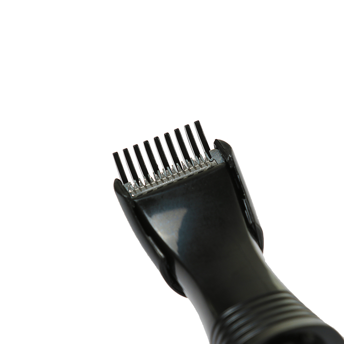 Триммер Vitek VT-2552 BK, регулировка длины, 3 насадки, от батарейки, черный