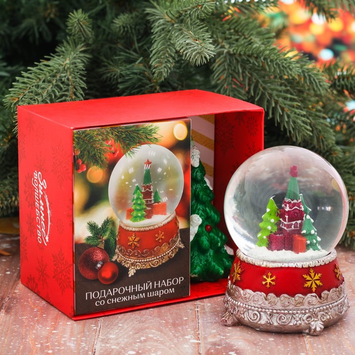 Набор снежный шар и свеча "Кремль"