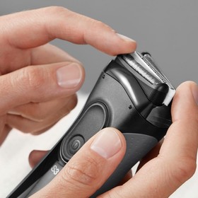 

Электробритва Braun 3000s, сухое бритьё, щёточка
