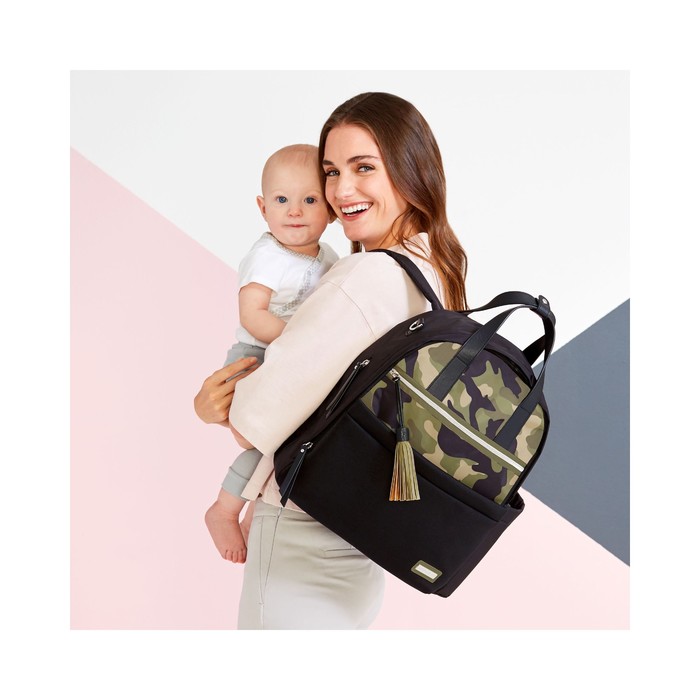 Рюкзак для мамы с аксессуарами Skip Hop