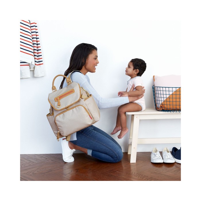 Рюкзак для мамы в полоску Skip Hop бежевый