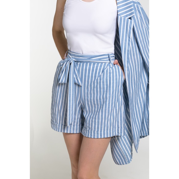 Костюм женский (пиджак, шорты) 08а цвет голубой, р-р 46