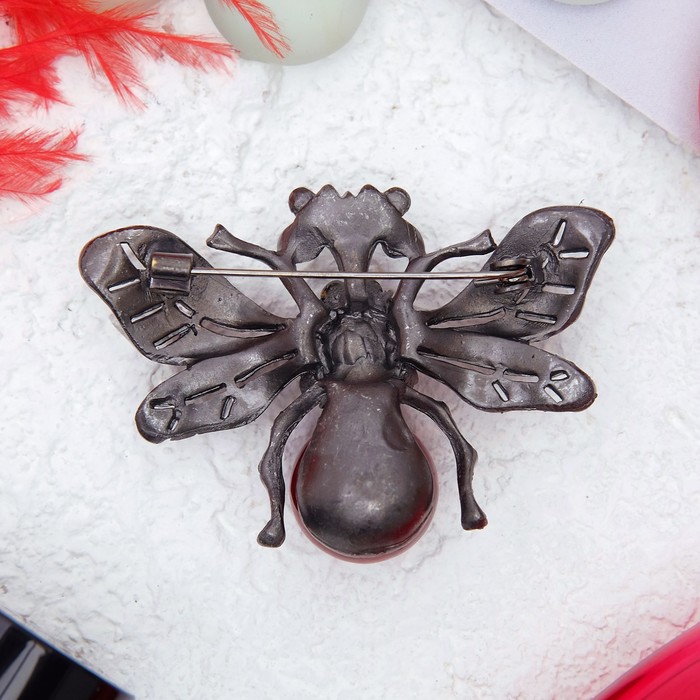 Брошь "Муха" с бусиной, цветная в черненом серебре