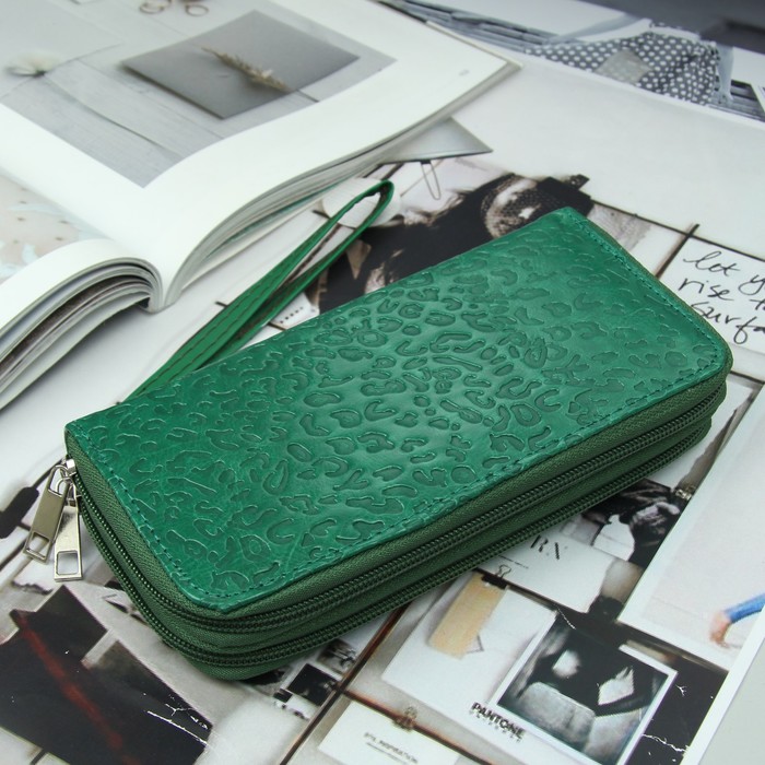 Кошелёк женский, 4 отдела на 2 молниях, для карт, для монет, с ручкой, цвет зелёный