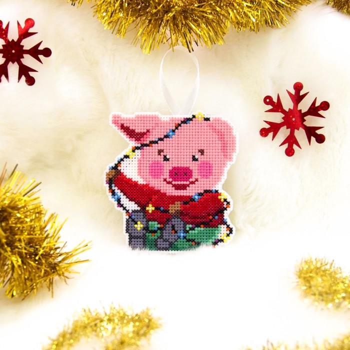 Вышивка крестиком Cross Art "Поросёнок в гирлянде", подвеска и магнит