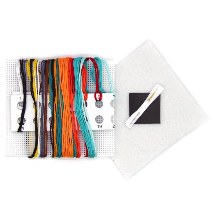 Вышивка крестиком Cross Art "Совёнок с игрушкой", подвеска и магнит