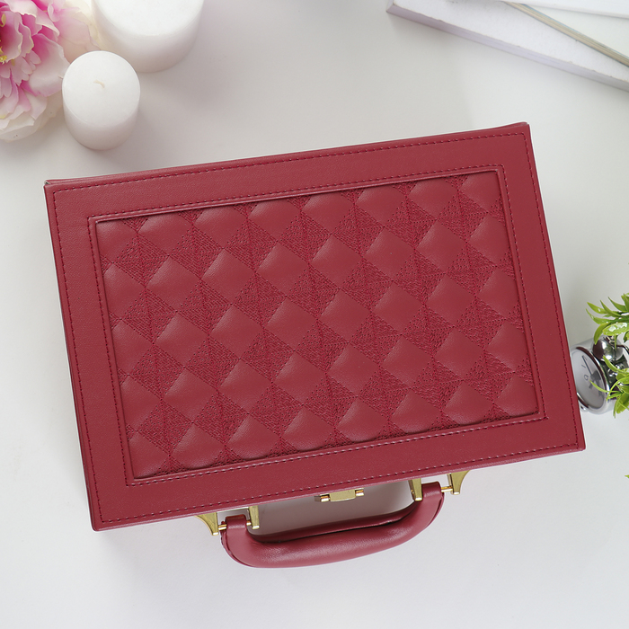 Шкатулка кожзам для украшений чемодан "Крупная клетка" красная 9х25х17,3 см