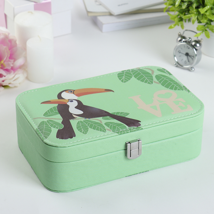 Шкатулка кожзам под часы 1 отделение и бижутерию "Два тукана на ветвях" 7х22х14,5 см