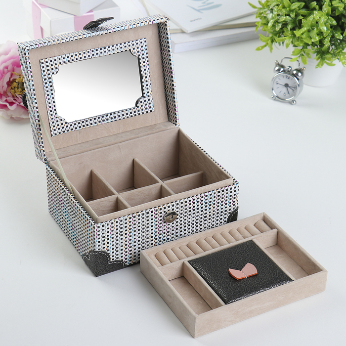 Шкатулка кожзам для украшений "Клеточка" чёрная 9х17х13,5 см