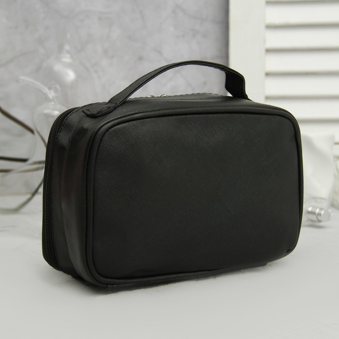 Косметичка-сундучок «Полосы» , отдел на молнии, зеркало, цвет чёрный