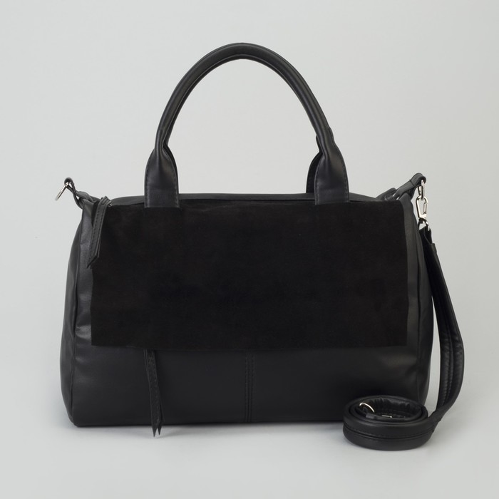 Сумка женская, отдел на молнии, наружный карман, длинный ремень, цвет чёрный