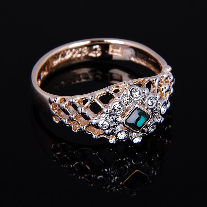 Кольцо "Шарлотта", размер 18, цвет тёмно-зелёный в золоте