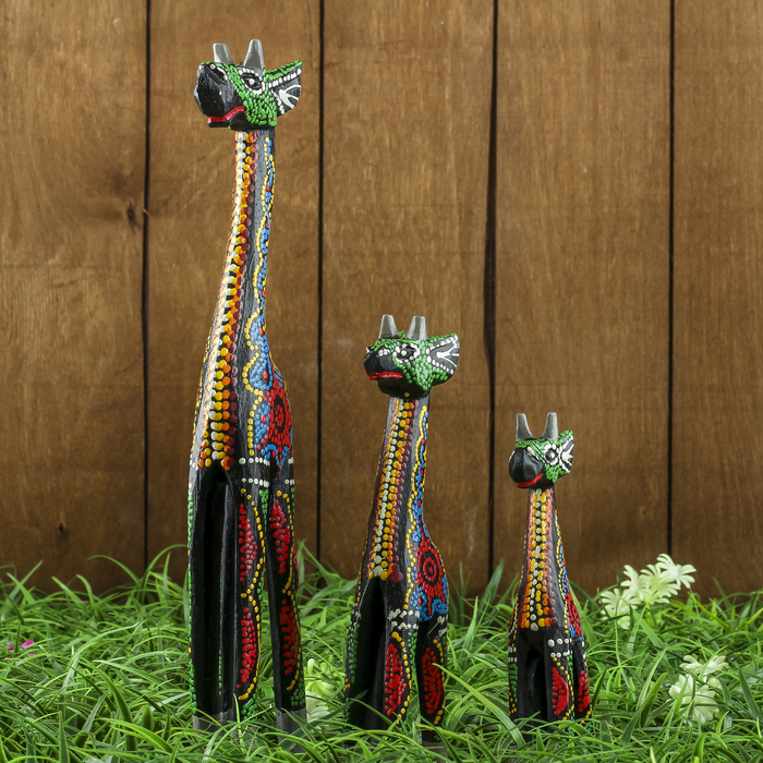 Набор сувенирный "Жирафы африканские" (15,20,30) 13х3х30 см