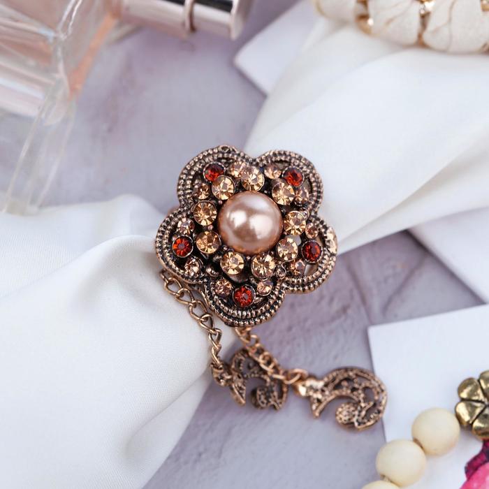 Кольцо для платка "Цветок" с подвесками, цвет коричневый в черненом золоте