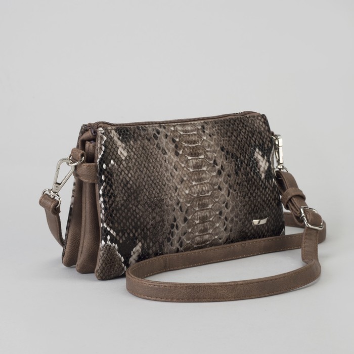 Сумка женская, 5 отделов на молнии, наружный карман, регулируемый ремень, змея, цвет коричневый