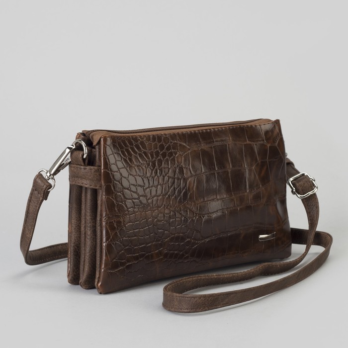 Сумка женская, 5 отделов на молнии, наружный карман, регулируемый ремень, крокодил, цвет коричневый