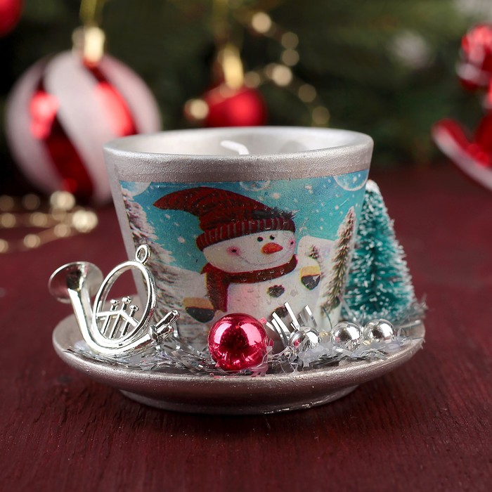 Свеча подарочная "Снеговик"