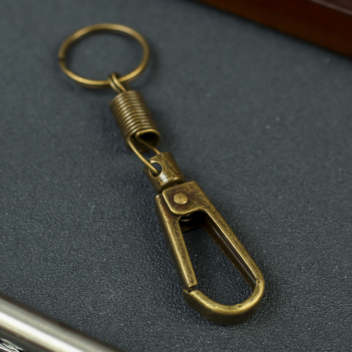 Брелок металл с карабином на пружине 11х2,8 см
