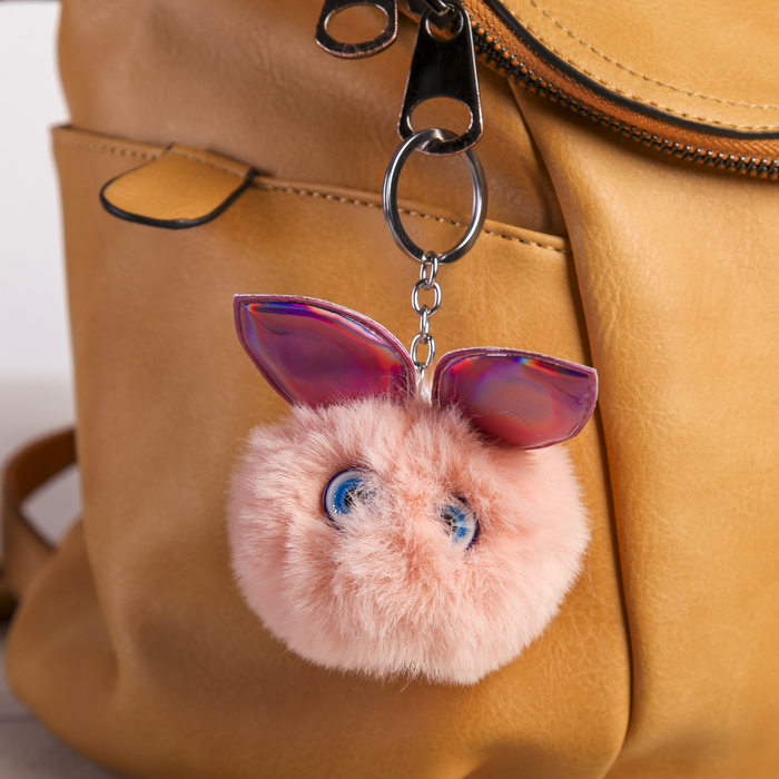 Пушистик на кольце с лакированными ушами МИКС 9,5х7х7 см