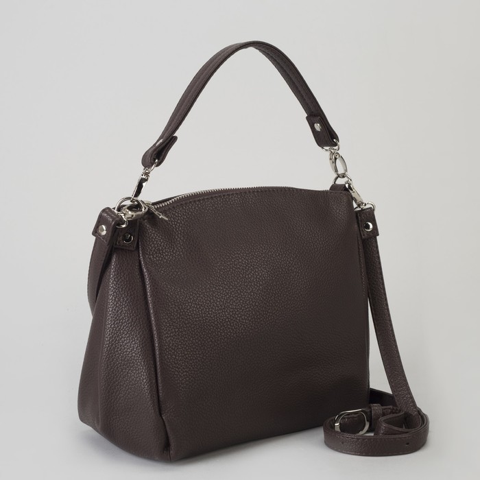 Сумка женская, отдел на молнии, наружных кармана, регулируемый ремень, цвет коричневый