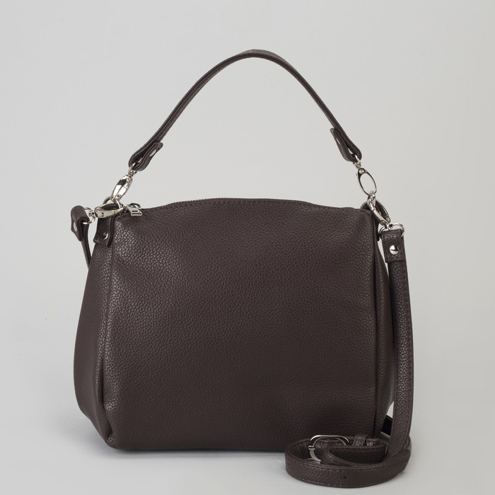 Сумка женская, отдел на молнии, наружных кармана, регулируемый ремень, цвет коричневый