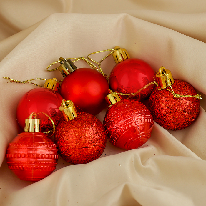 Набор шаров пластик 24 шт d-4 см "Бусинка" красный