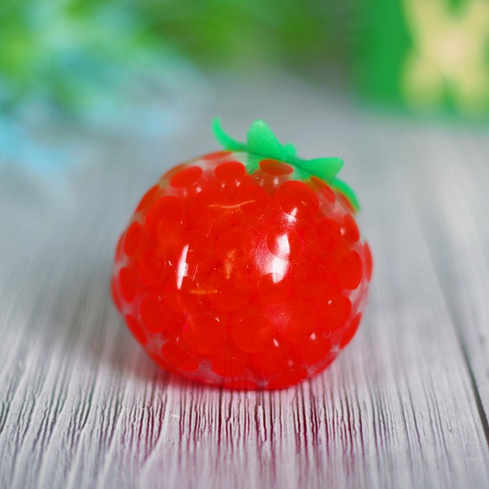 Мялка с гидрогелем "Ягодка", цвета МИКС