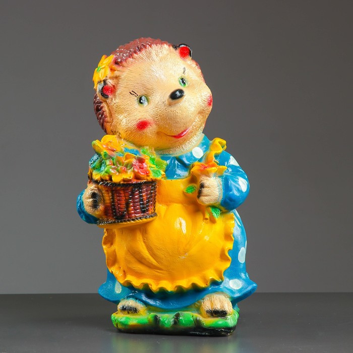 Копилка "Ежиха с корзиной" 40х21см