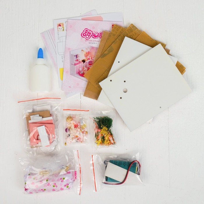 Интерьерный домик - миниатюра, своими руками "Комната для девочки - милота" со светом