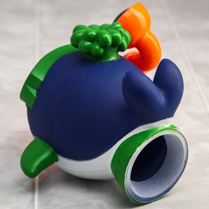 Игрушка для купания «Кит в маске» с лейкой