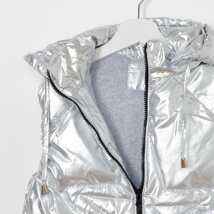 Жилет для девочки с капюшоном, с клапанами, серебро, рост 110-116 см