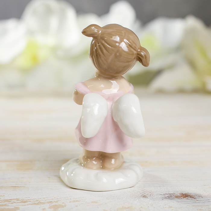 Сувенир фарфор "Ангелочек Девочка" 10x4,5 см