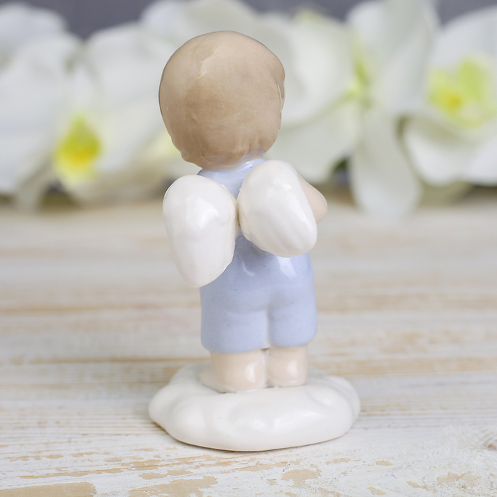 Сувенир фарфор "Ангелочек Мальчик" 10x4,5 см