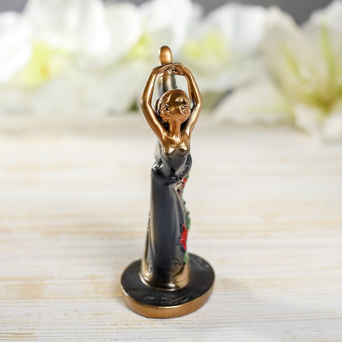 Сувенир полистоун "Танцовщица" 10х7 см