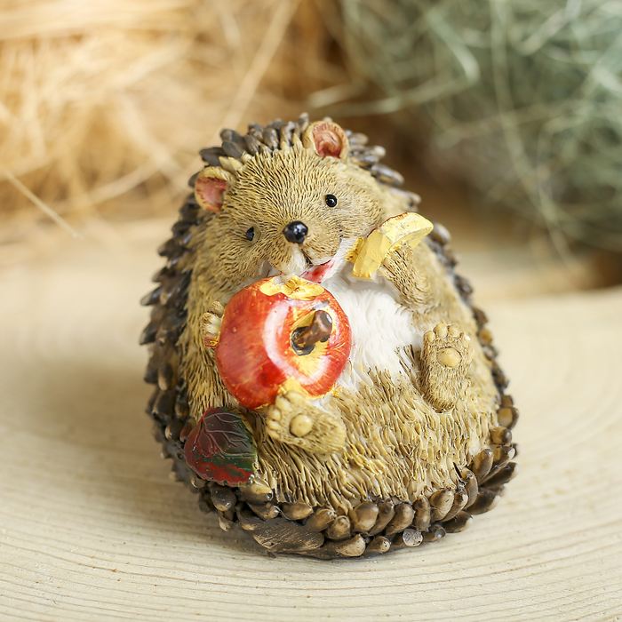 Сувенир полистоун "Ежик с яблоком" 9х7 см