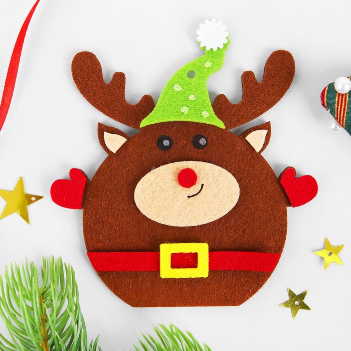 Набор для творчества - создай елочное украшение из фетра &quot;Олень в шапочке&quot;