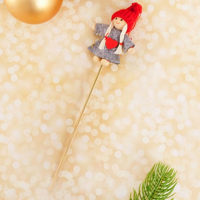 Декор на палочке "Куколка с сердечком"