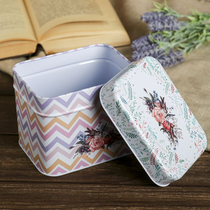 Шкатулка металл прямоугольник "Розы и зигзаг" 11х13,5х10,5 см