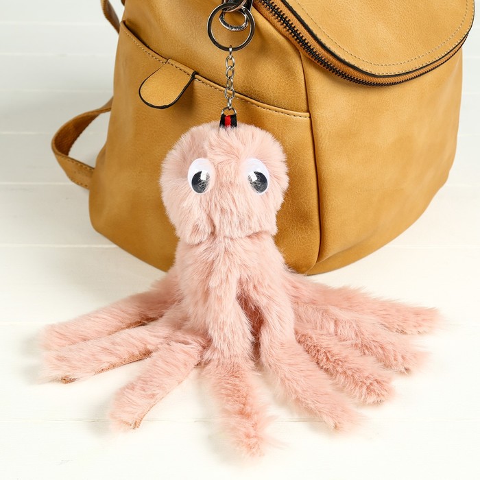 Пушистик на кольце "Осьминог" персиковый 25х9х7 см