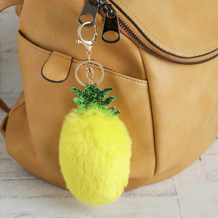 Пушистик на кольце "Ананас" жёлтый 13,5х8х4 см